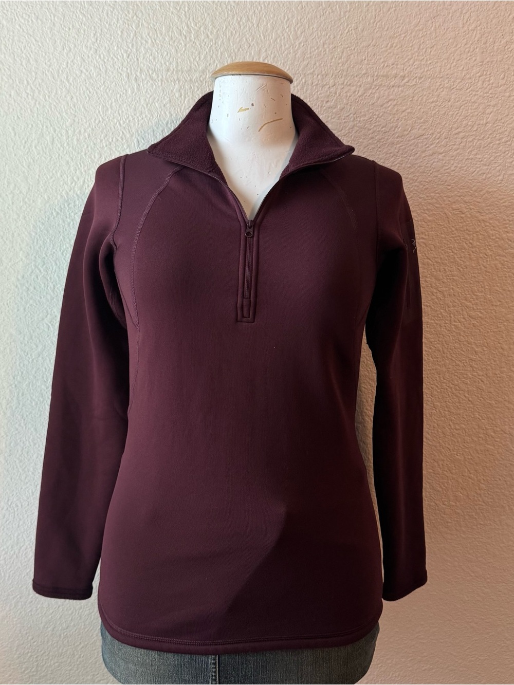 Arc'teryx Rho Women's lightweight 1/4 zip pullover base layer